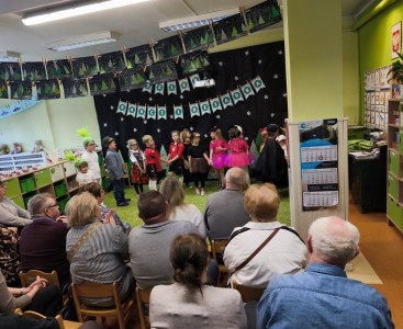 'Słoneczka' w adaptacji utworu J. Tuwima 'Rzepka' - powiększ